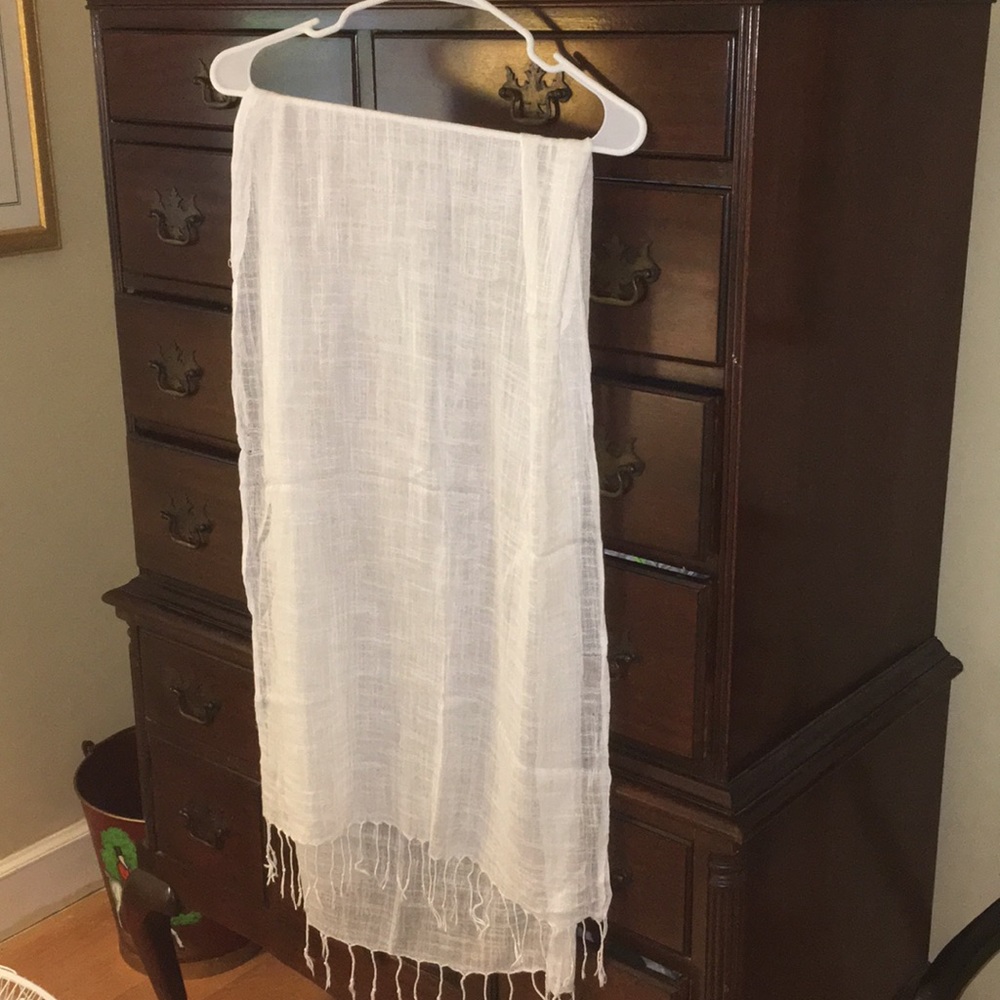 NWOT white gauzy sheer scarf